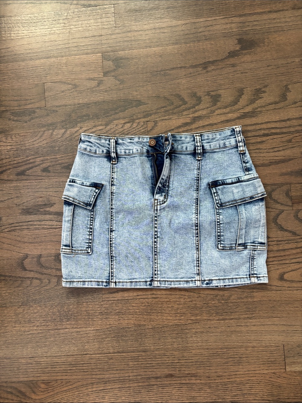 Sincerely Jules Light Blue Denim Cargo Mini Skirt - Picture 3 of 12